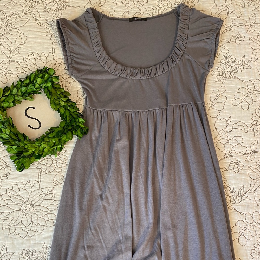 Women’s dress